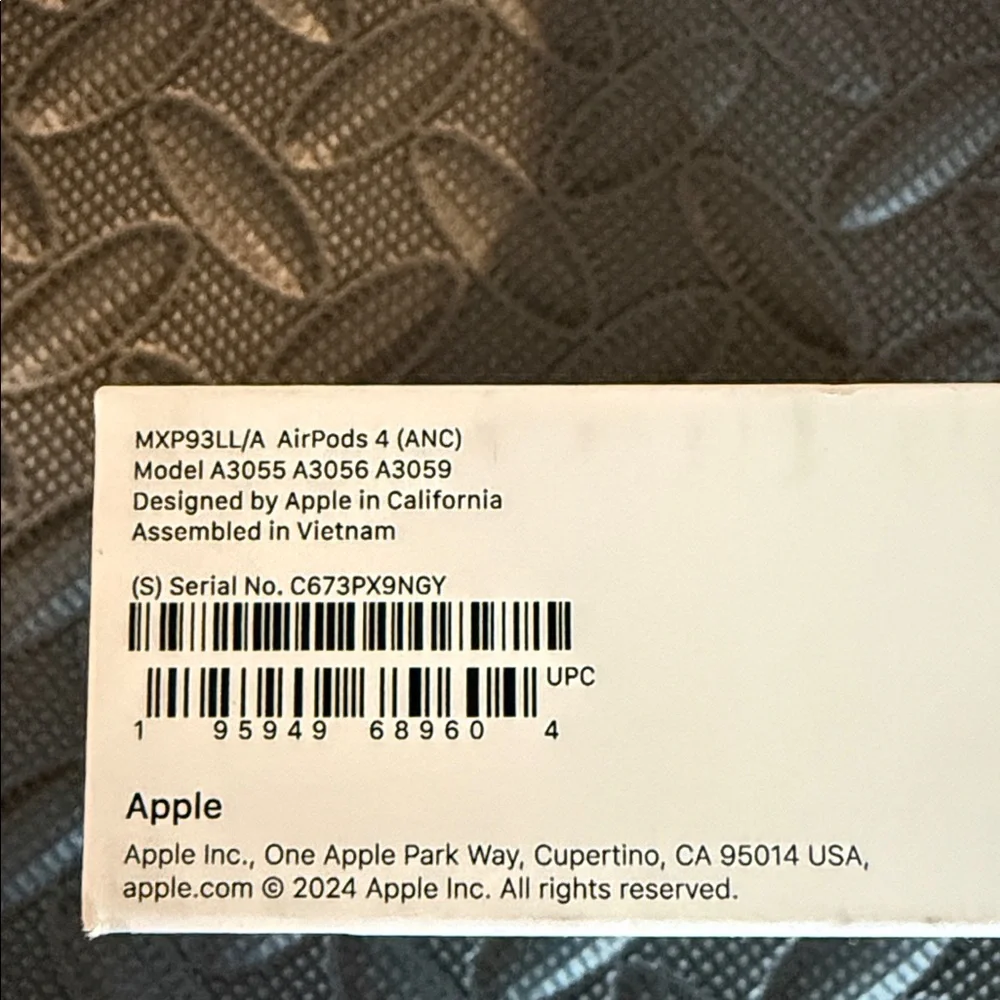 Apple AirPods 4 White Wireless Earphones